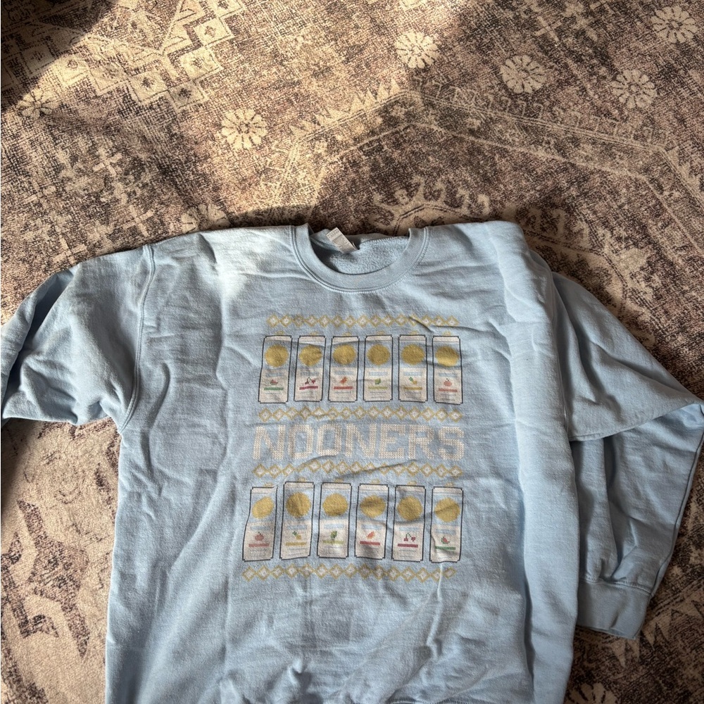 Light Blue Graphic Men's Sweatshirt